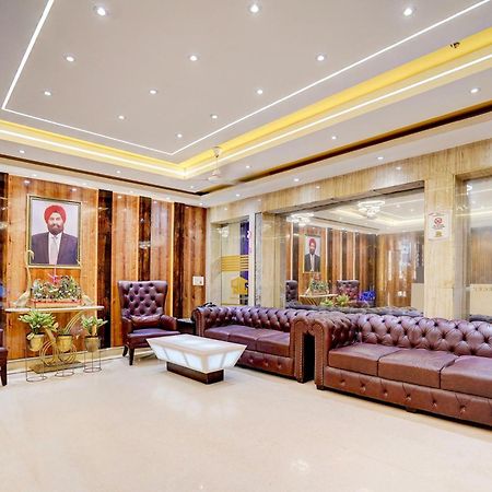 Super Townhouse Jageer Palace Near Mayapuri Chowk New Delhi Bagian luar foto