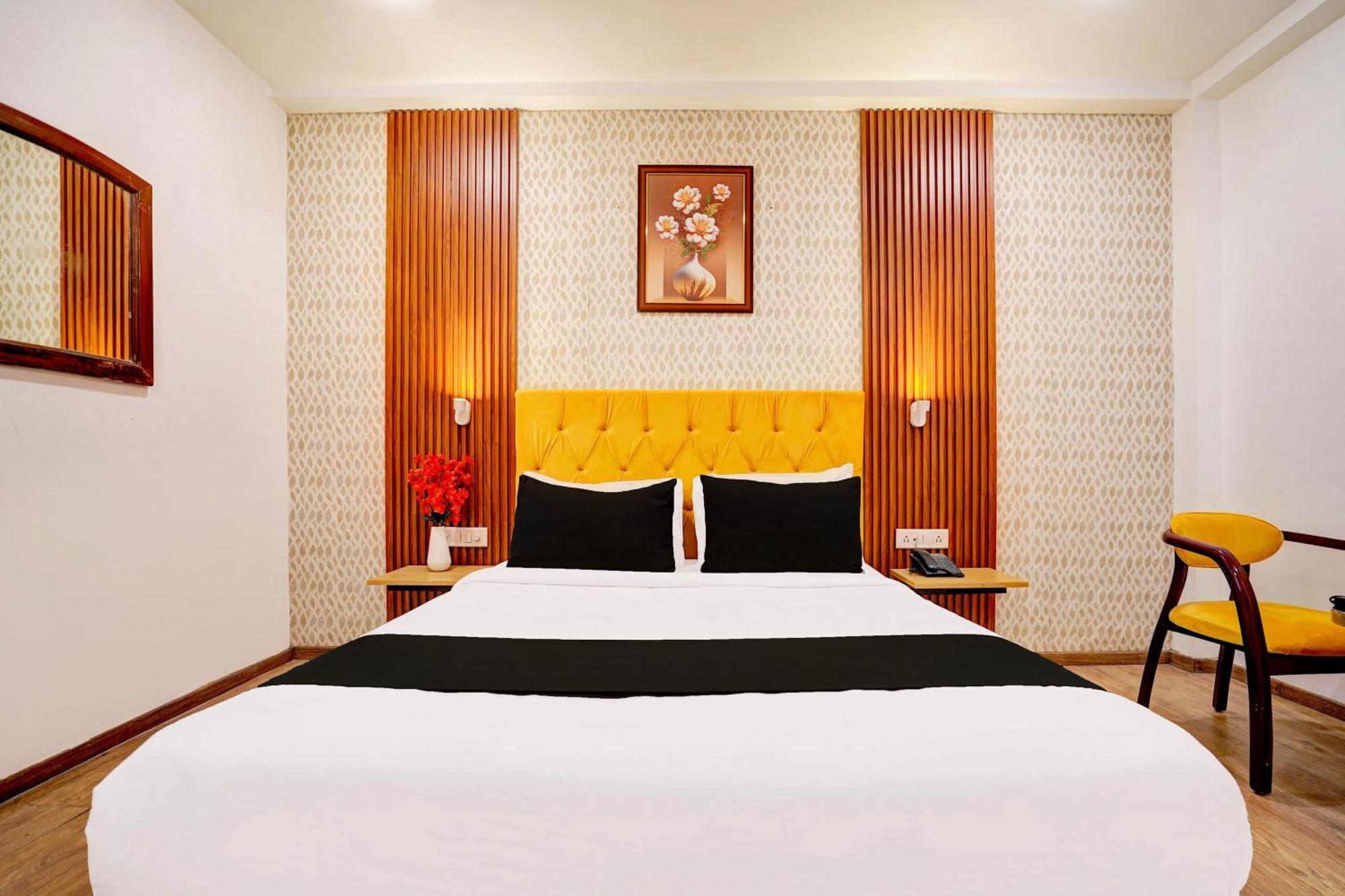 Super Townhouse Jageer Palace Near Mayapuri Chowk New Delhi Bagian luar foto